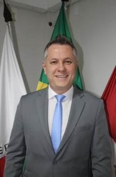 Prof. Fabiano Moreira